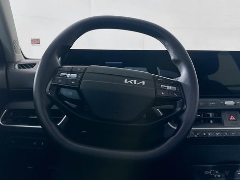 Used 2025 Kia K4 FWD image 18