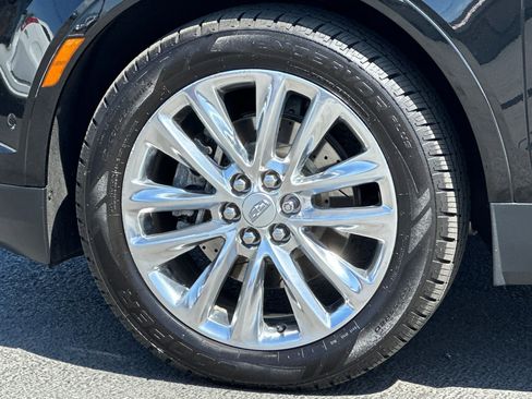 Used 2018 Cadillac XT5 Platinum w/ Driver Assist Package AWD/4WD image 26