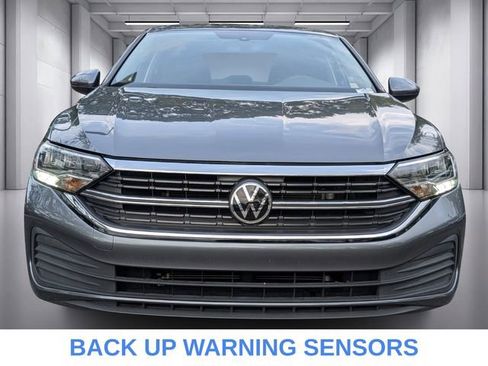 Used 2023 Volkswagen Jetta S image 2