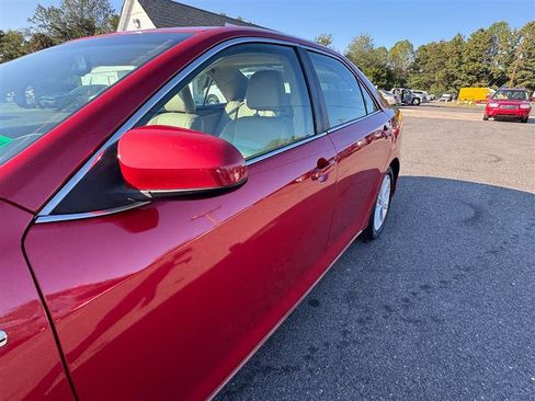 Used 2012 Toyota Camry XLE image 14