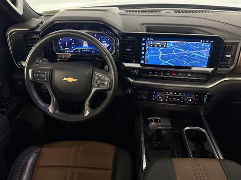Used 2024 Chevrolet Silverado 1500 High Country w/ High Country Premium Package image 23