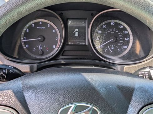 Used 2018 Hyundai Santa Fe Sport w/ 2.4L Value Package 02 image 21