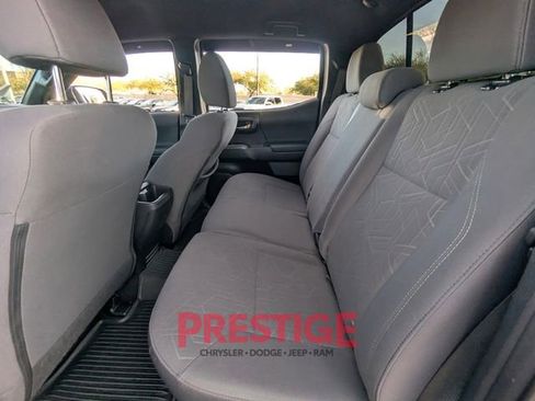 Used 2019 Toyota Tacoma TRD Off-Road image 28