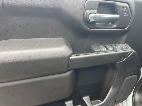 Used 2024 Chevrolet Silverado 1500 Custom image 10