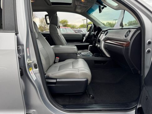 Used 2015 Toyota Tundra Limited w/ Limited Premium Package AWD/4WD image 19