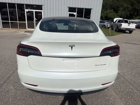 Used 2022 Tesla Model 3 Long Range AWD/4WD image 8