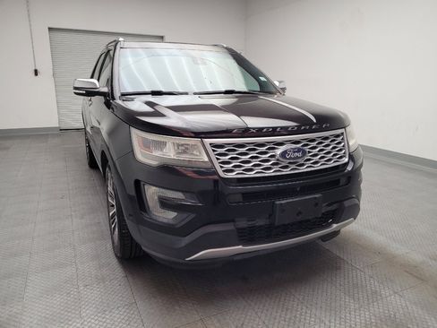 Used 2016 Ford Explorer Platinum image 14
