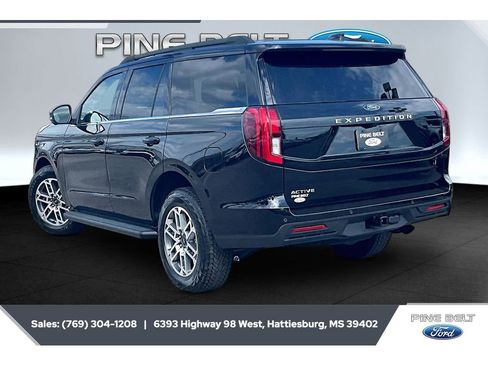 New 2026 Ford Expedition Active AWD/4WD image 2