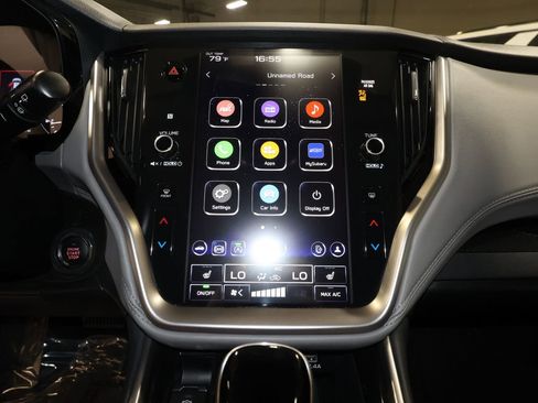 Used 2025 Subaru Outback Premium image 17