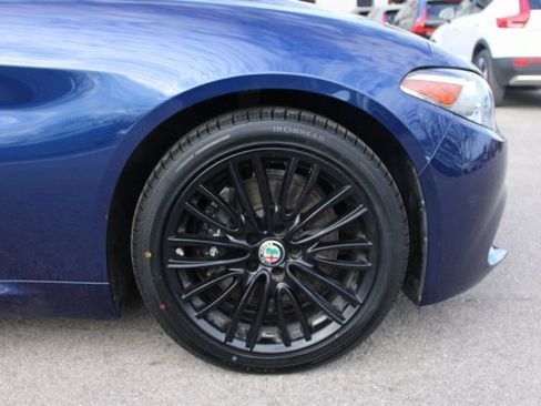 Used 2017 Alfa Romeo Giulia Ti w/ TI Lusso Light Wood Package image 39