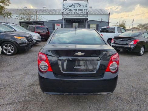 Used 2015 Chevrolet Sonic LS image 8