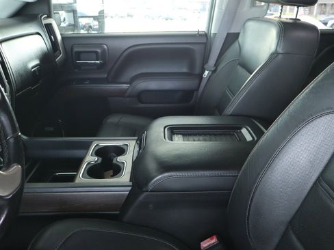 Used 2017 GMC Sierra 3500 Denali w/ Duramax Plus Package image 18