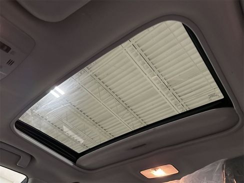 Used 2015 Toyota Corolla S image 18