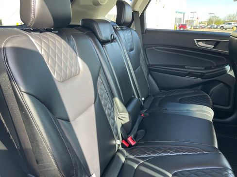 Used 2024 Ford Edge Titanium AWD/4WD image 14