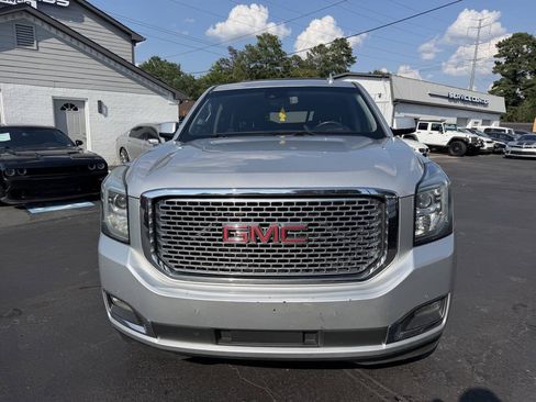 Used 2016 GMC Yukon XL Denali w/ Open Road Package AWD/4WD image 2