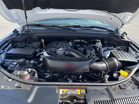 Used 2025 Dodge Durango GT AWD/4WD image 19