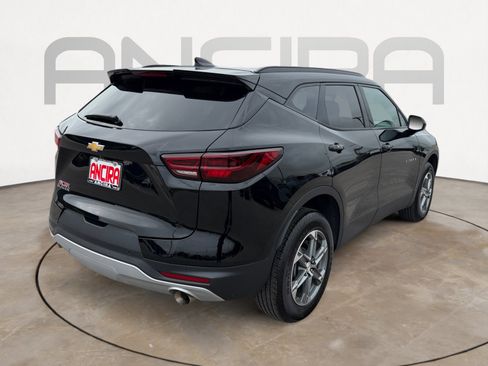 Used 2024 Chevrolet Blazer LT w/ Convenience Package FWD image 12