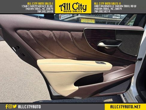 Used 2020 Lexus LS 500 w/ Interior Upgrade Package RWD image 20