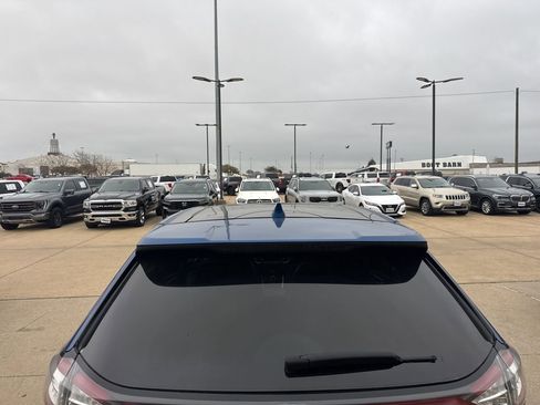 Used 2018 Ford Edge Titanium w/ Technology Package image 6