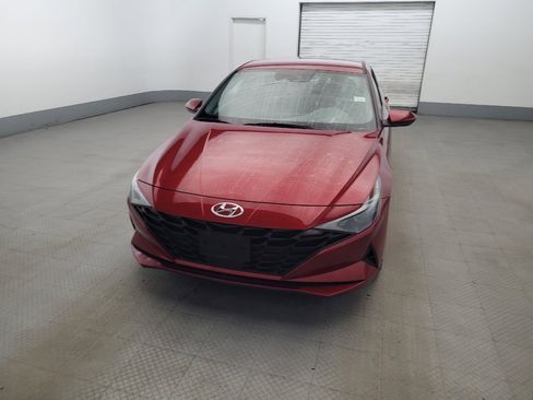 Used 2023 Hyundai Elantra SEL w/ Convenience Package FWD image 15