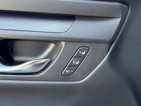 Used 2025 Honda CR-V Sport-L image 29