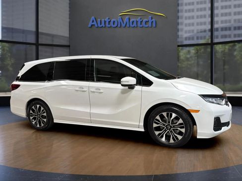 Used 2025 Honda Odyssey Elite image 13