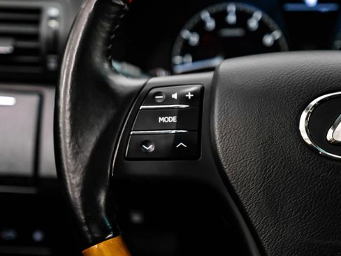 Used 2011 Lexus RX 350 2WD w/ Premium Pkg image 19