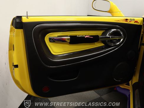 Used 2005 Chevrolet SSR w/ Preferred Equipment Group image 33