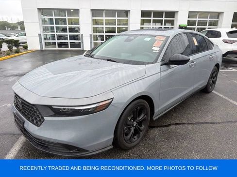 Used 2025 Honda Accord SE image 2