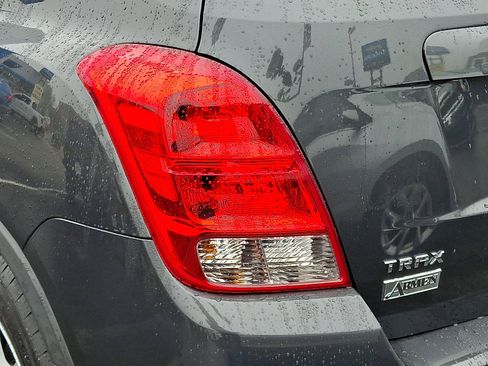 Certified 2019 Chevrolet Trax LS image 11