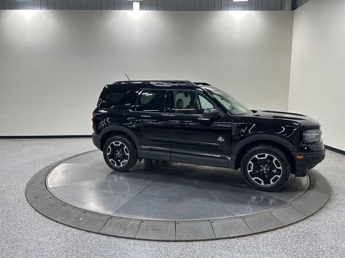 Certified 2023 Ford Bronco Sport Outer Banks w/ Tech Package AWD/4WD image 9