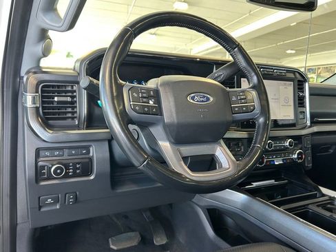 Used 2023 Ford F250 Lariat w/ Lariat Ultimate Package AWD/4WD image 38