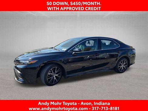 Used 2023 Toyota Camry SE FWD image 4