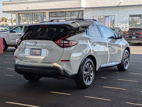 Used 2015 Nissan Murano SV w/ Premium Package FWD image 4