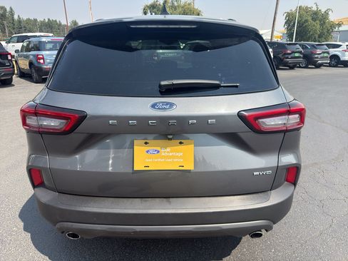 Certified 2025 Ford Escape ST-Line Select AWD/4WD image 10