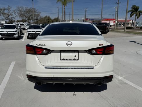 Used 2023 Nissan Altima 2.5 SR image 4
