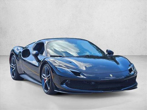 Used 2023 Ferrari 296 GTS RWD image 3
