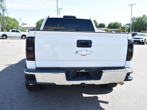 Used 2018 Chevrolet Silverado 1500 LT w/ All Star Edition image 8