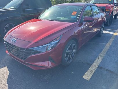Used 2023 Hyundai Elantra SEL w/ Convenience Package