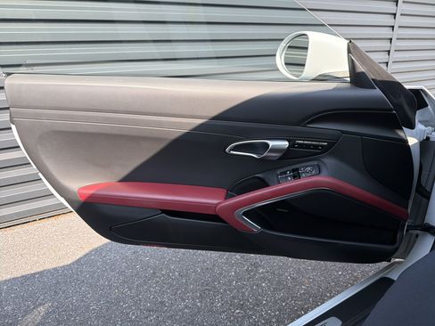 Certified 2019 Porsche 718 Boxster RWD image 10