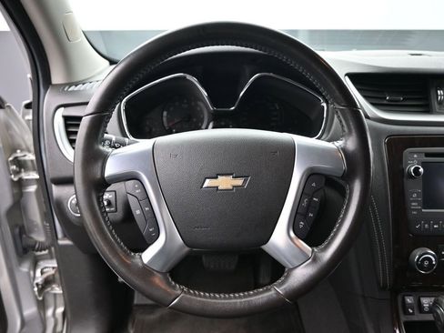 Used 2017 Chevrolet Traverse LT image 24