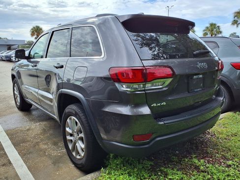 Used 2021 Jeep Grand Cherokee Laredo AWD/4WD image 5