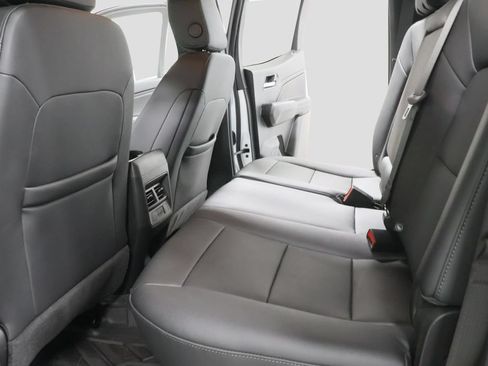 Used 2025 GMC Canyon Elevation w/ Convenience Package AWD/4WD image 27