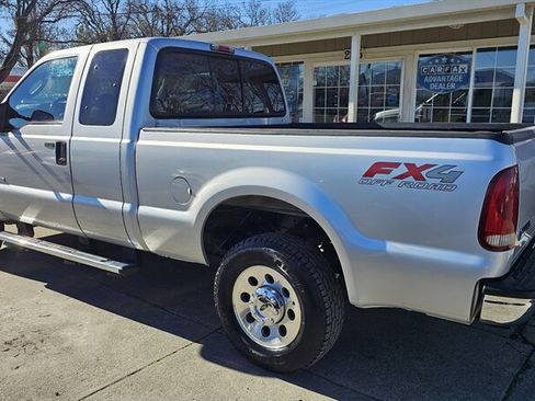 Used 2005 Ford F250 XLT image 4