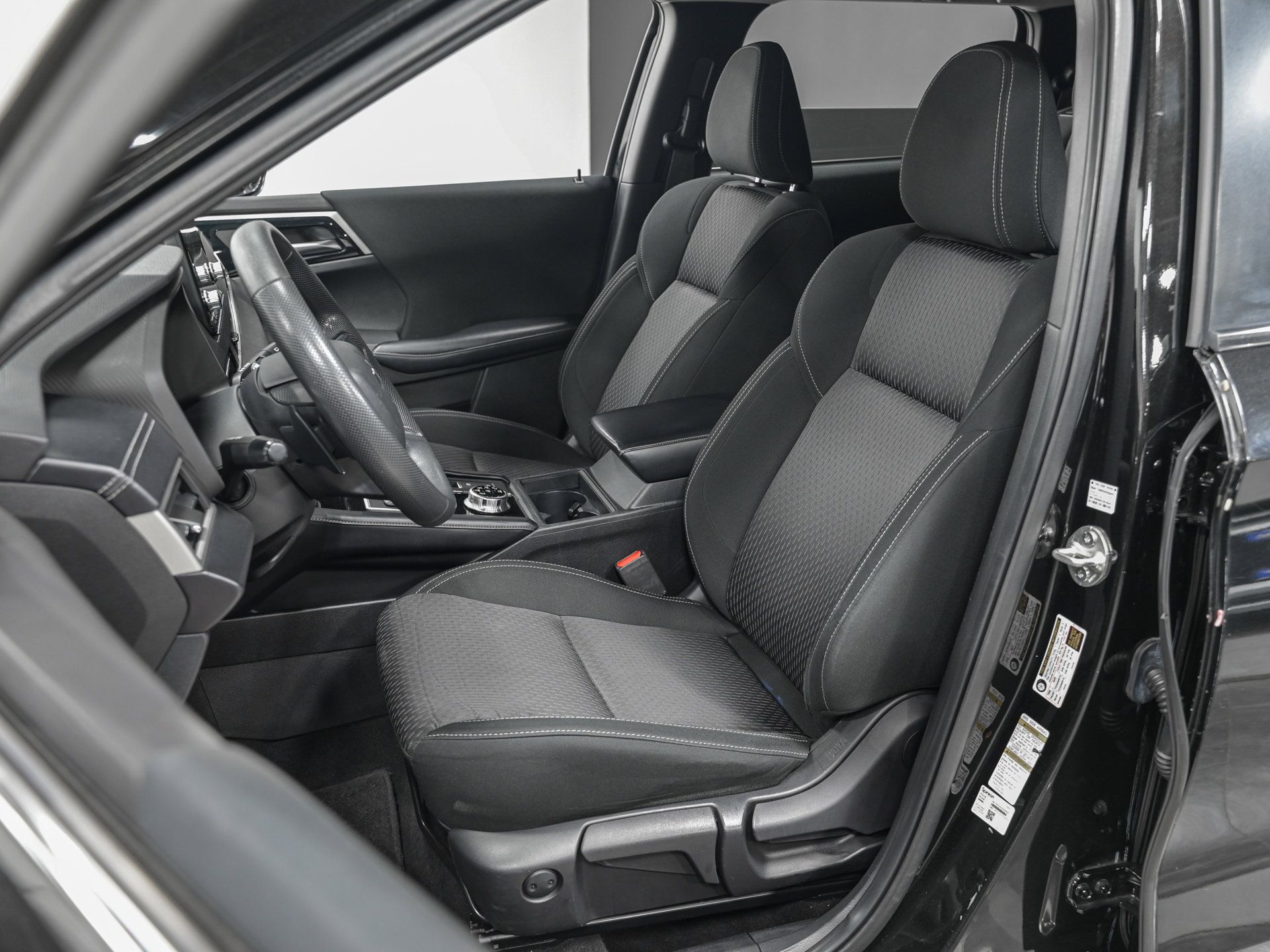 Used 2022 Mitsubishi Outlander ES AWD/4WD image 17