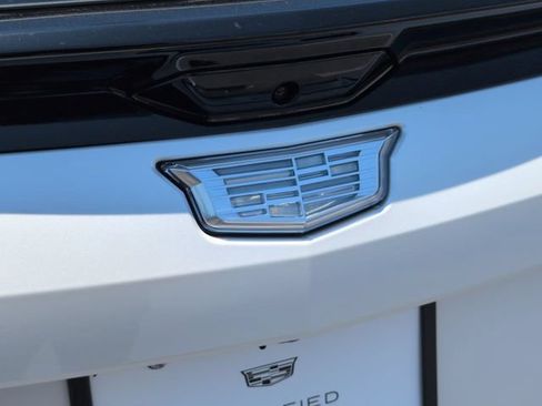 Certified 2025 Cadillac Optiq Luxury 2 w/ LPO, Floor Liner Package AWD/4WD image 31