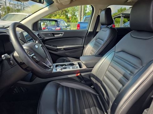 Certified 2024 Ford Edge SEL w/ Convenience Package AWD/4WD image 5
