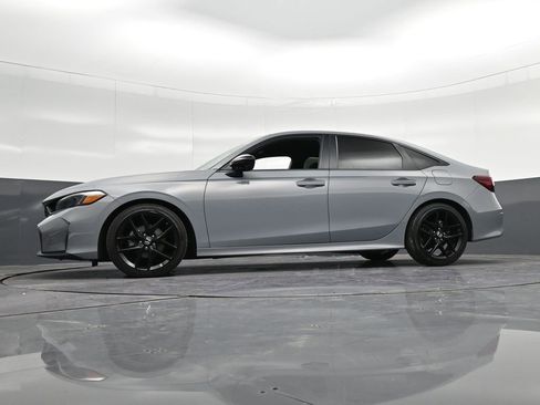 Used 2025 Honda Civic Sport image 35