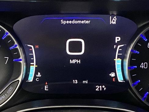 New 2026 Chrysler Pacifica Limited w/ S Appearance Package AWD/4WD image 6