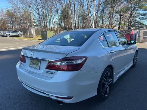 Used 2017 Honda Accord Sport Special Edition image 33
